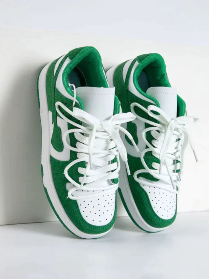 Elamora Heartbeat Sneakers